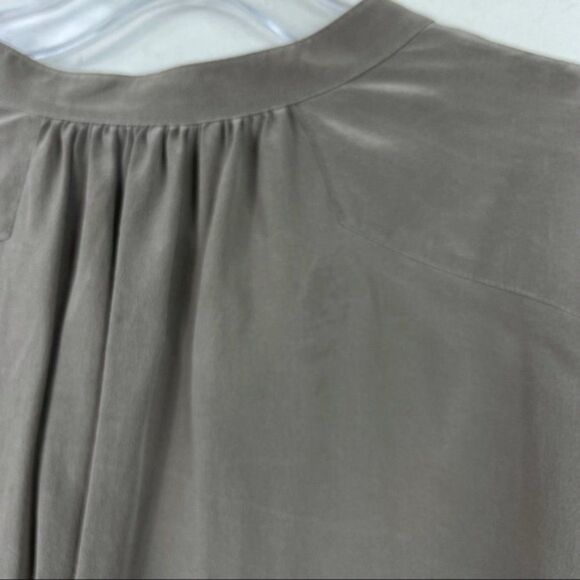 Vince Shirred 100% Silk Blouse Top XS Drop Shoulder Slouchy Balloon Long Sleeve - Picture 15 of 15